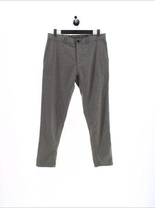 81b8234e8f543a28b16d85dede88ae88