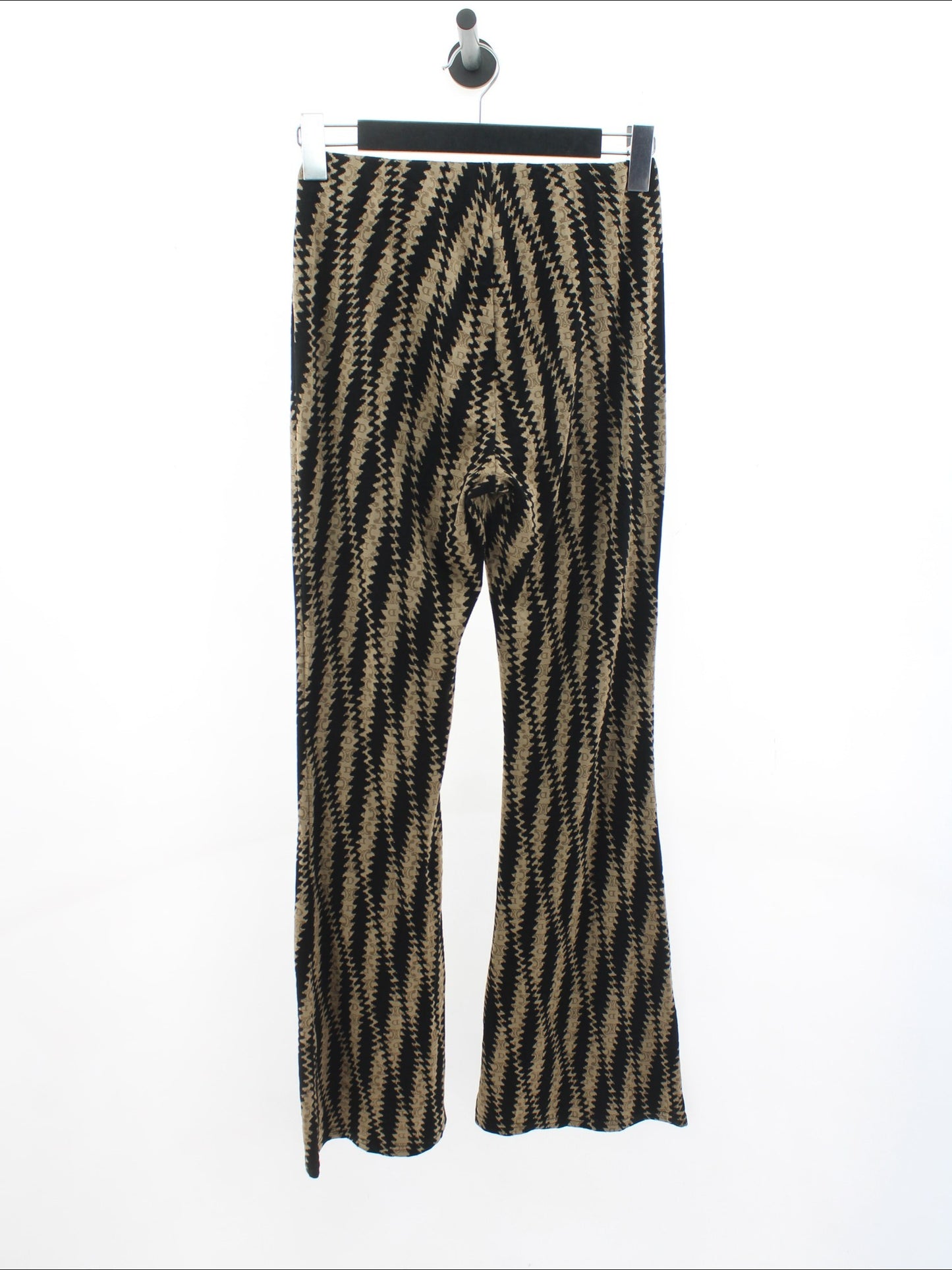 8401b3aeb835f7e6ee8e19a13821b170