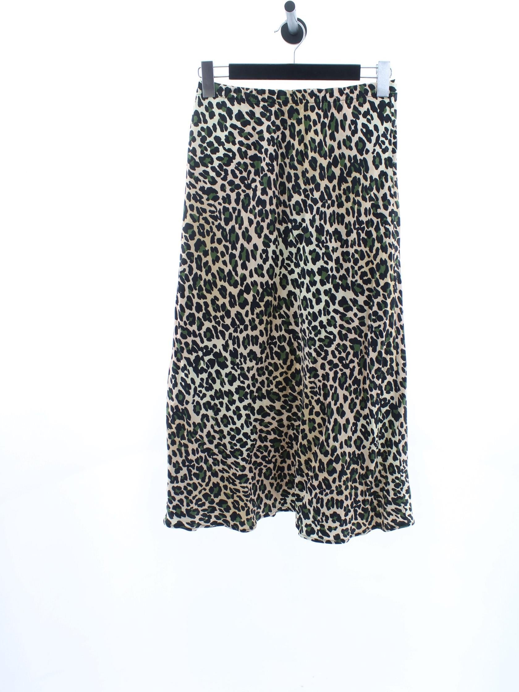 e3995add2ca593a76435e83e8819e1d3