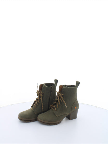 d4a002bc9d0d8834e0f4fbe16be53925