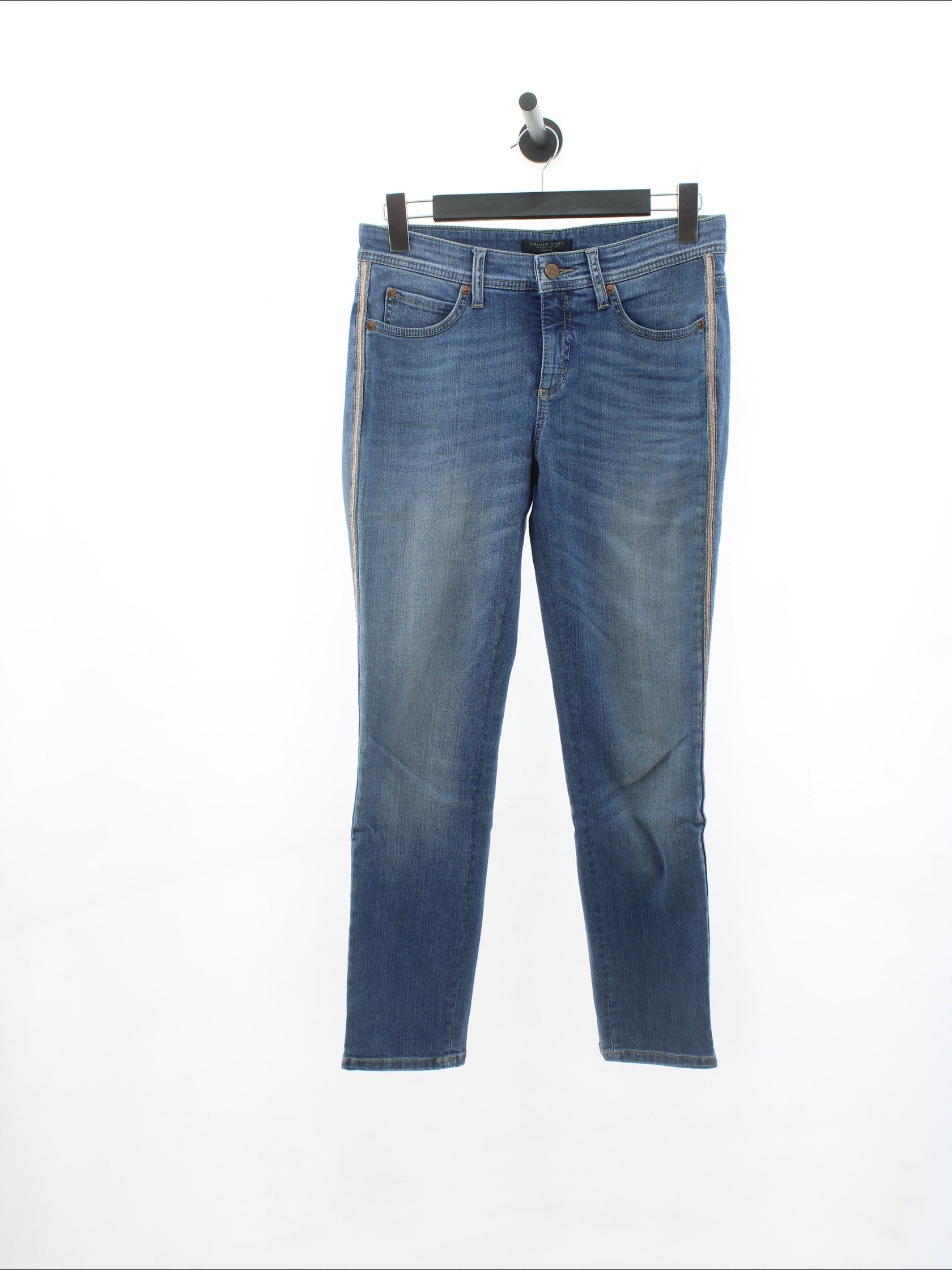 ddca180831505ffcddb6d5cbcb7957c2