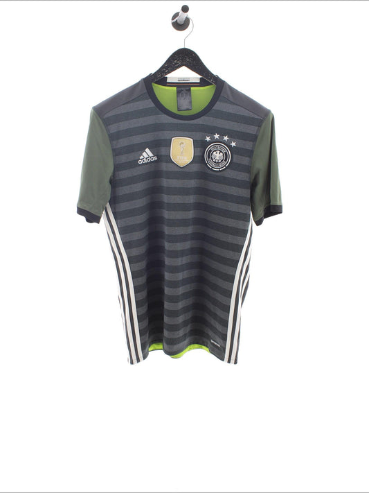 885b807f86cbb13e44e419976e7ca3ec