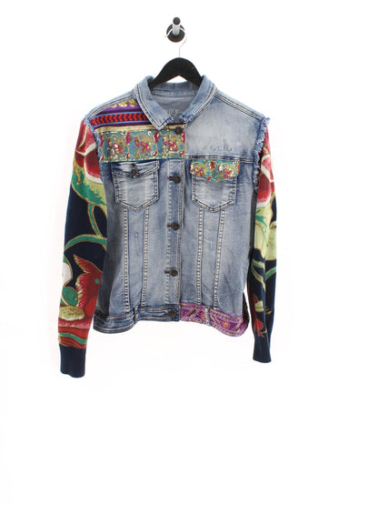 33abd474d859b0bb37289efcdf85819f