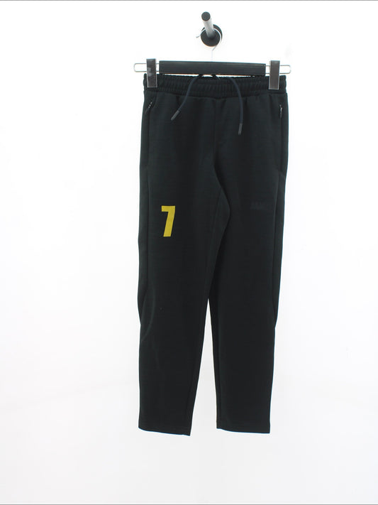 39b826d2184ce3c6c2a74f9ade36f45b