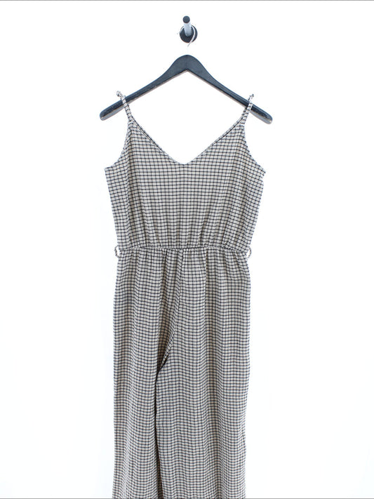 b54b37e543a4e2be1f8cbe740356ba00