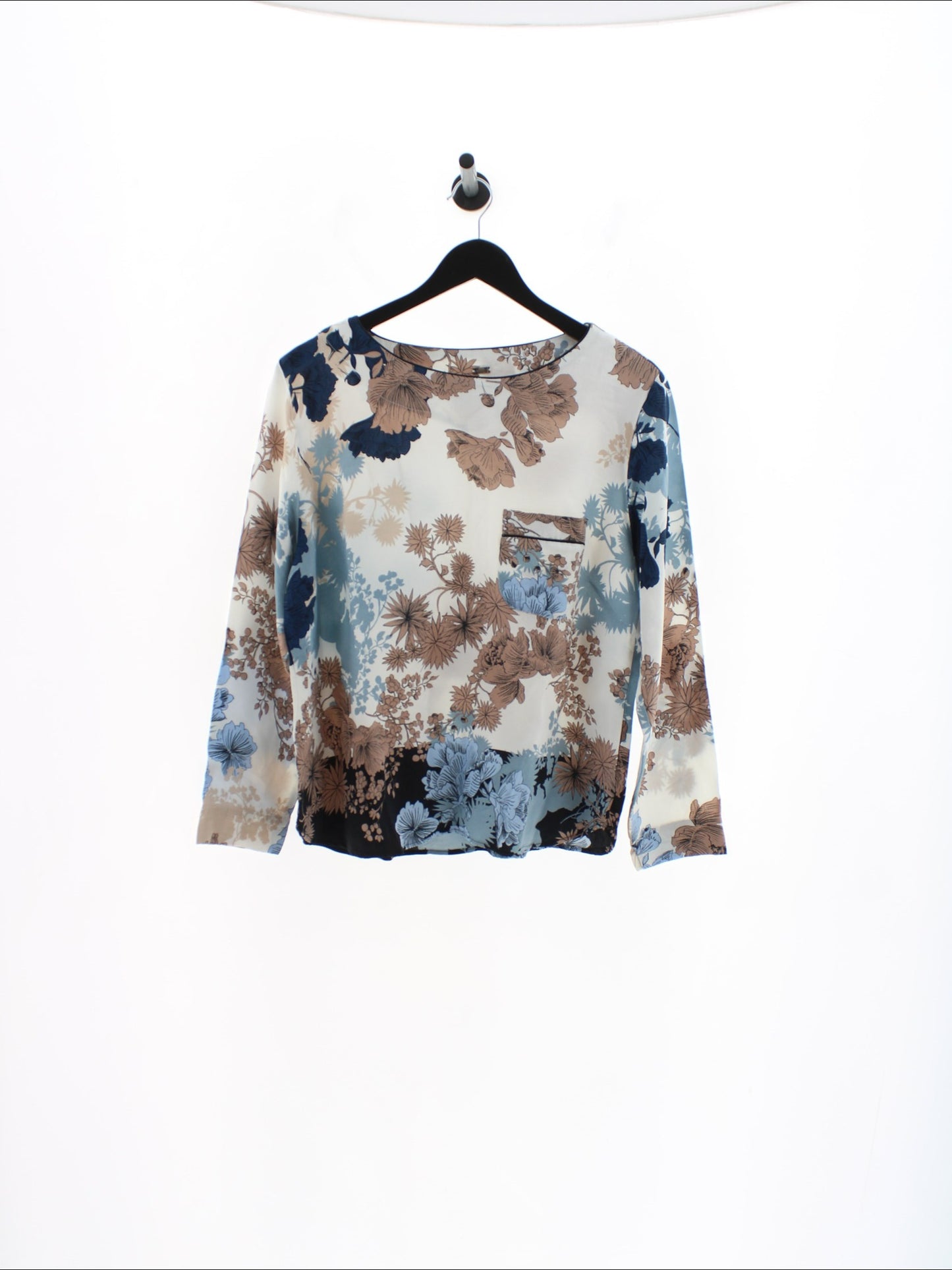 82de7ffbb1fb4843aef7c7aa9b27b0b7