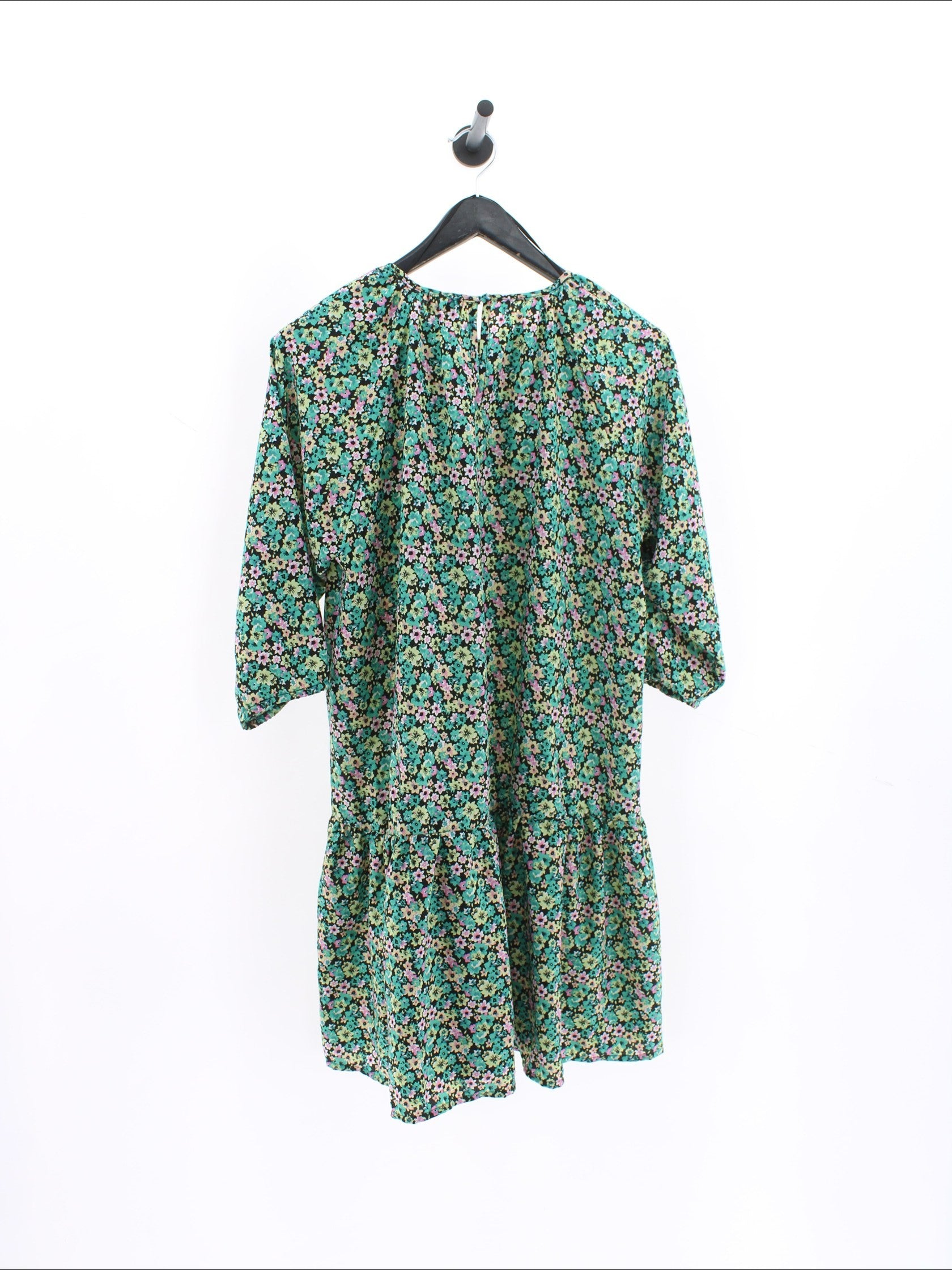 ca2a4846a181dd443335d301262d0915