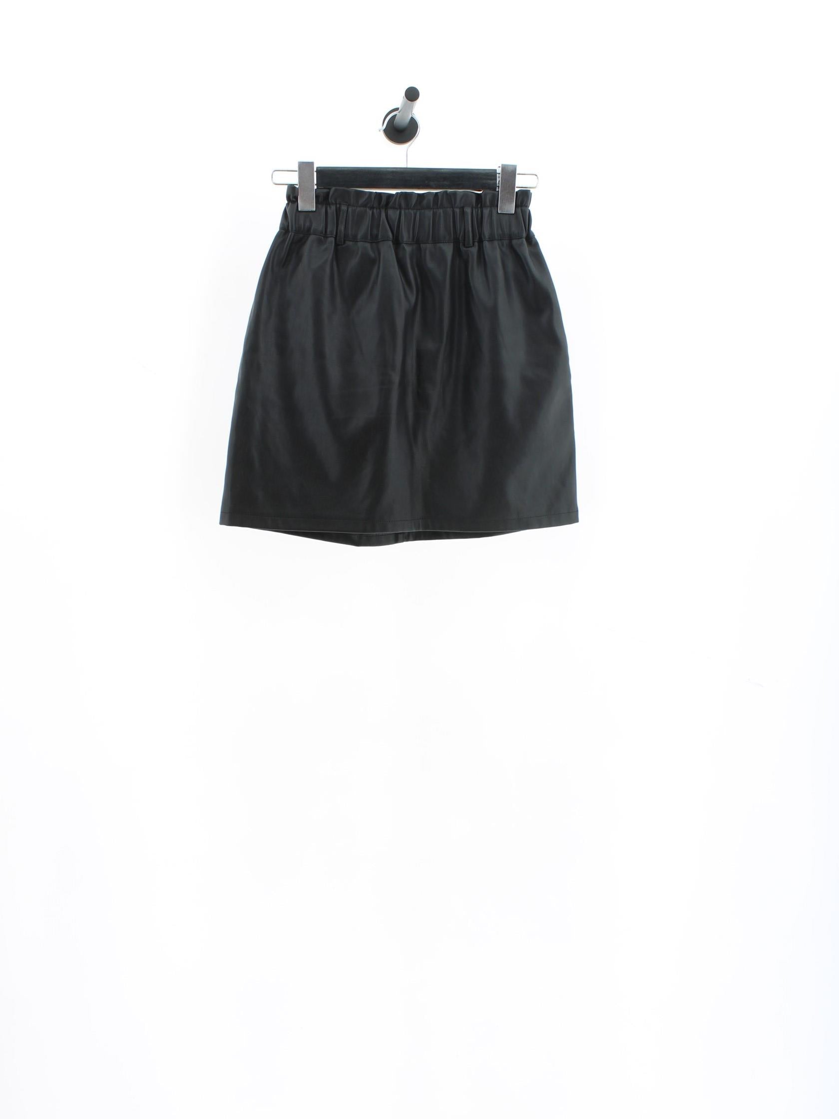 e6611592867f13eec704f5619c8bc9b5