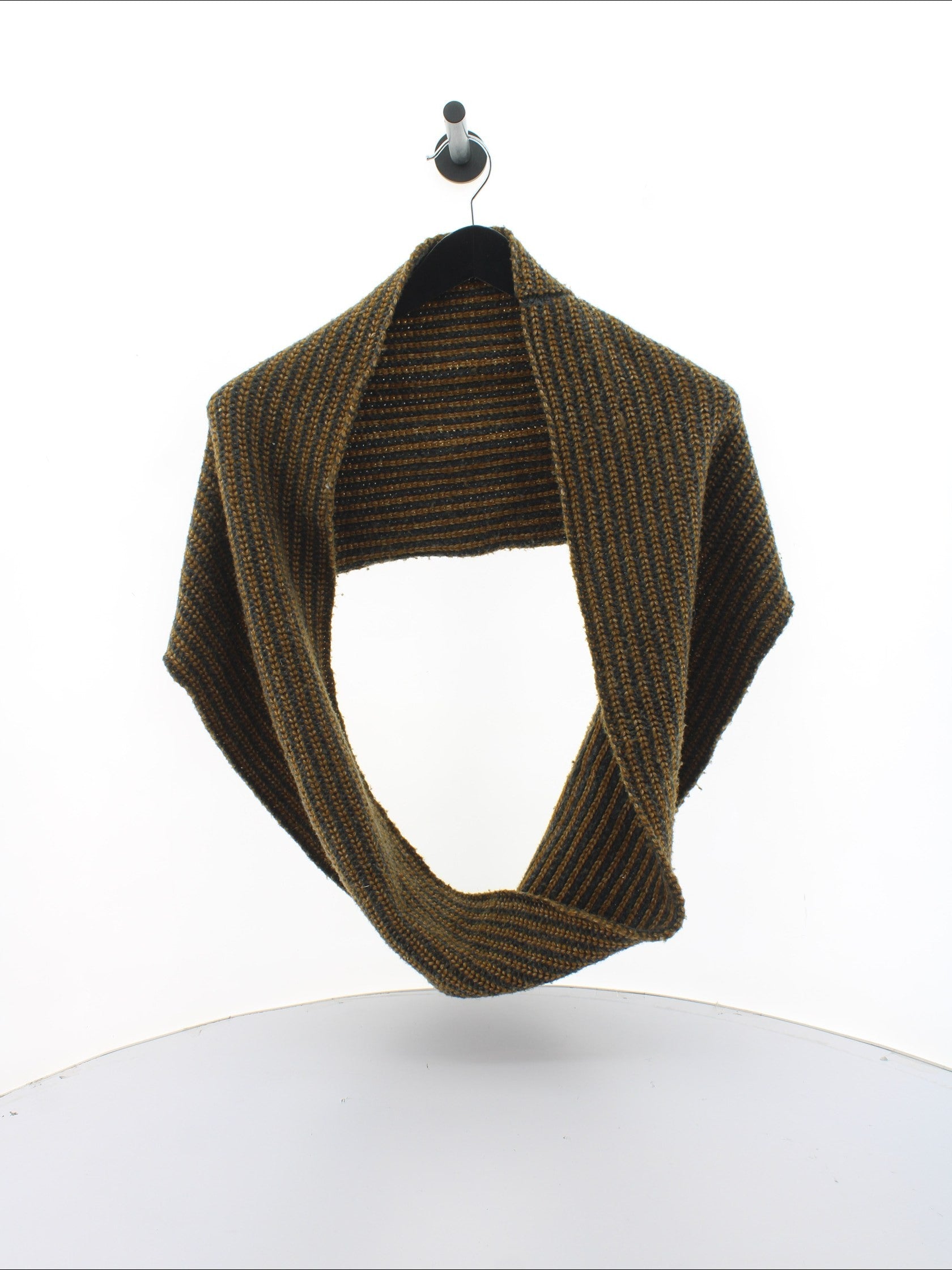 10e569c3deb852d22d771d80baee83d2