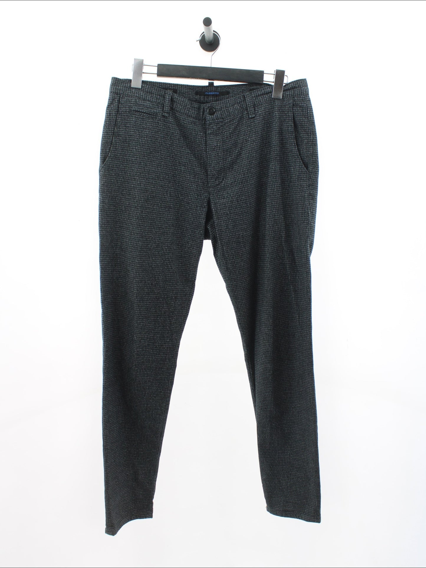 99b0a6177167e939a72c6b894de29b0e