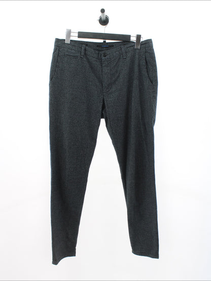 99b0a6177167e939a72c6b894de29b0e