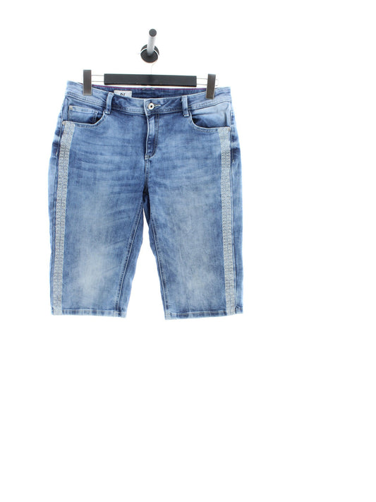 1a08c2f7b37e6333e583702533e08fb7