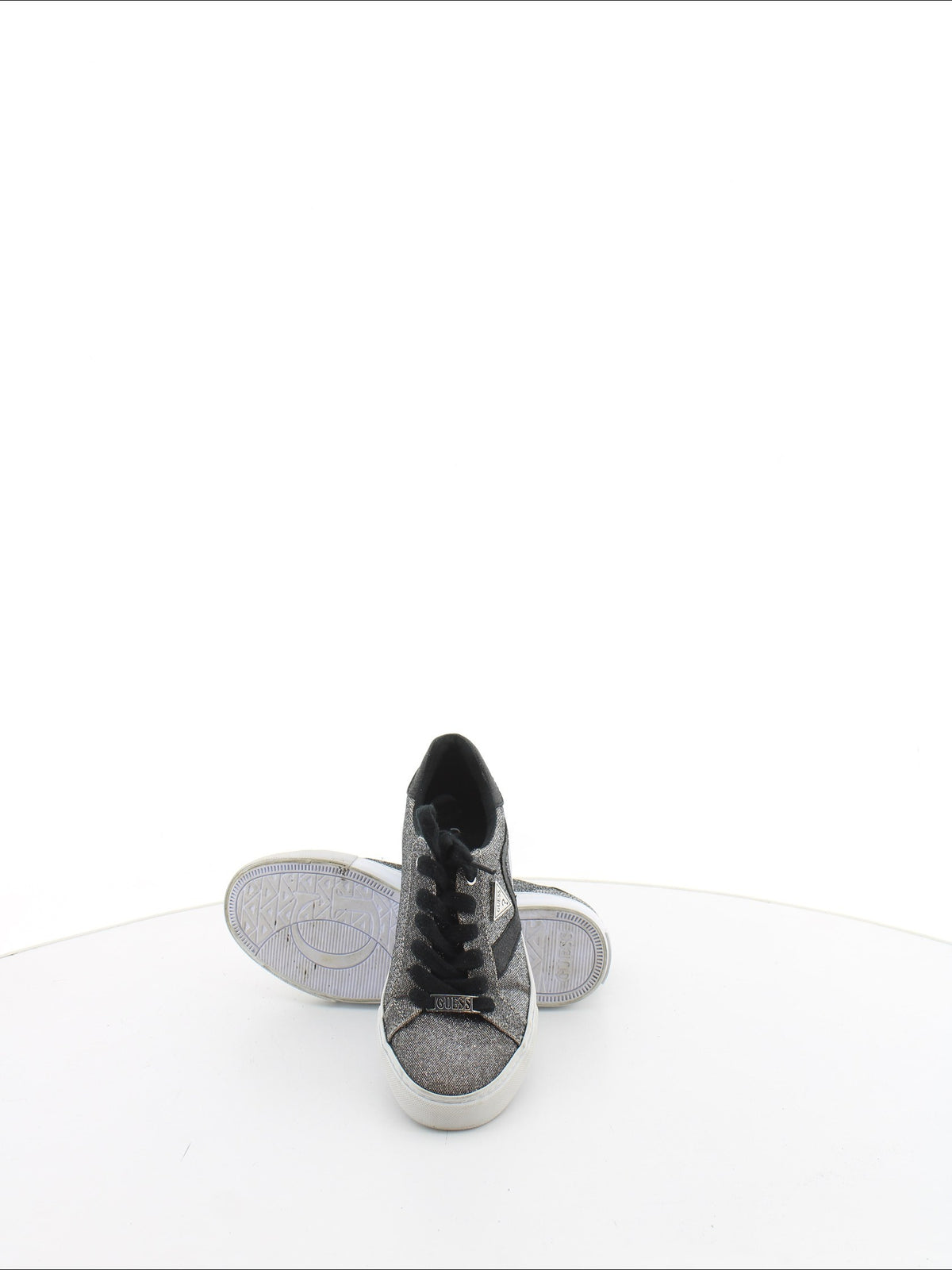 Trampki Guess Rozmiar: 39