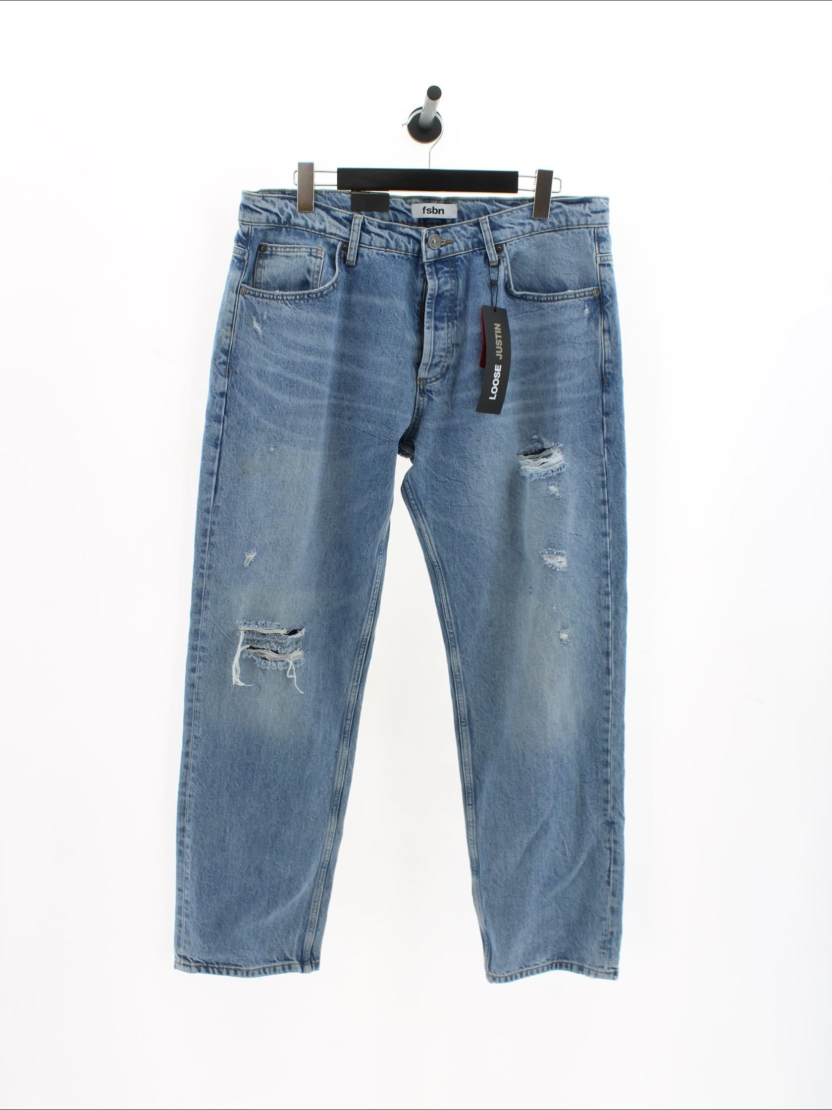 cdd08c995cb7e71cfbbf539ae7e8af9a