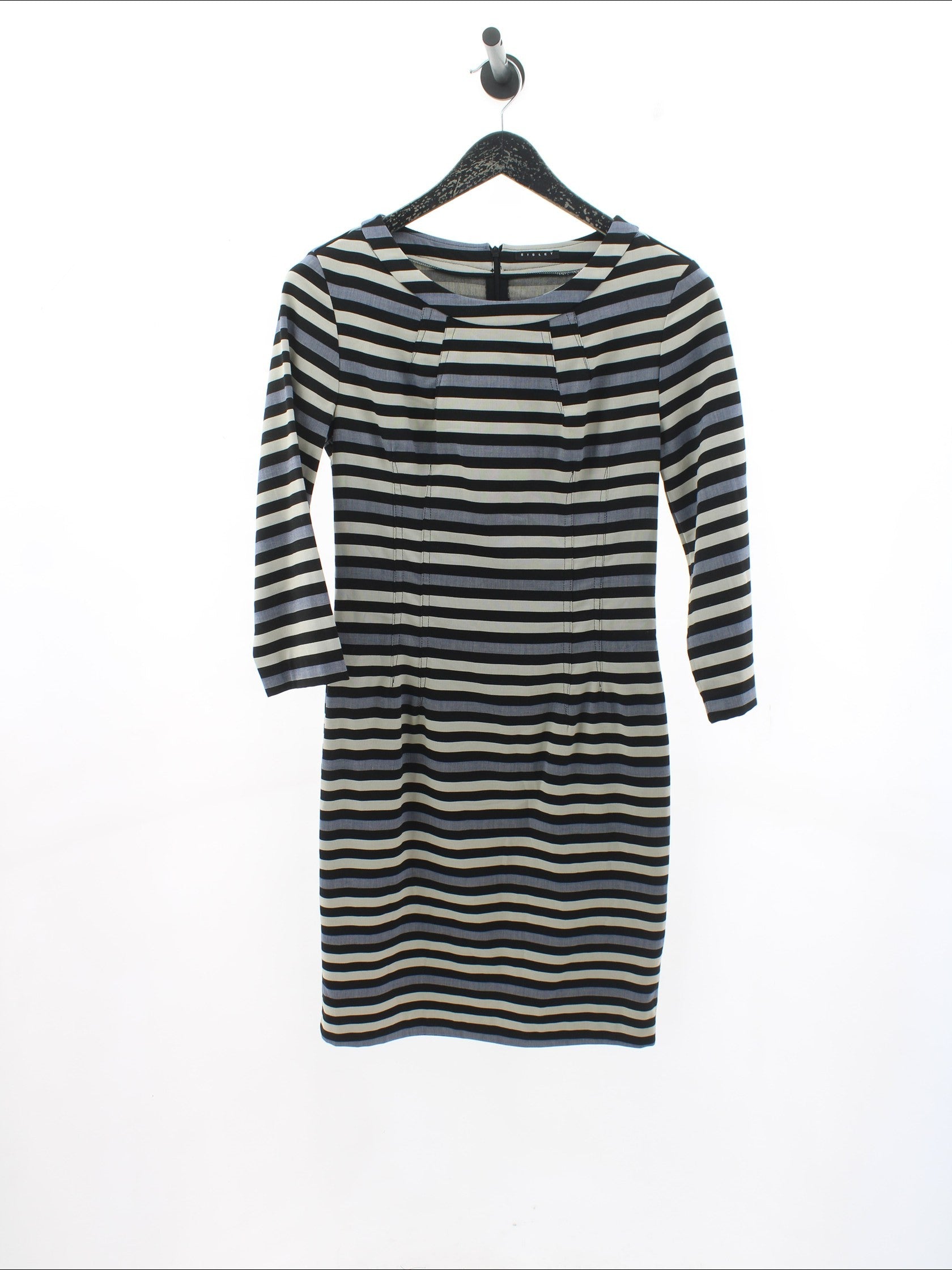 e46049f29f0f65fa9ff253e39b2c1915