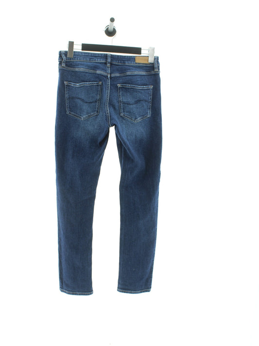 b803847e56d00efca6a028f6278d18a1