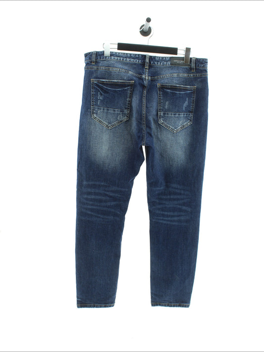 02b8e16076b8c40469922eed99ecf6ea