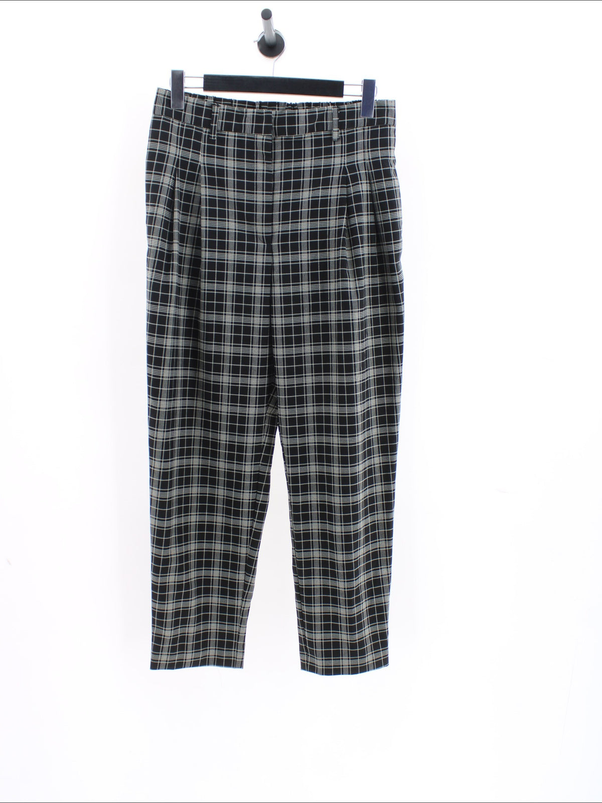 Spodnie Casual Monki Rozmiar: 42