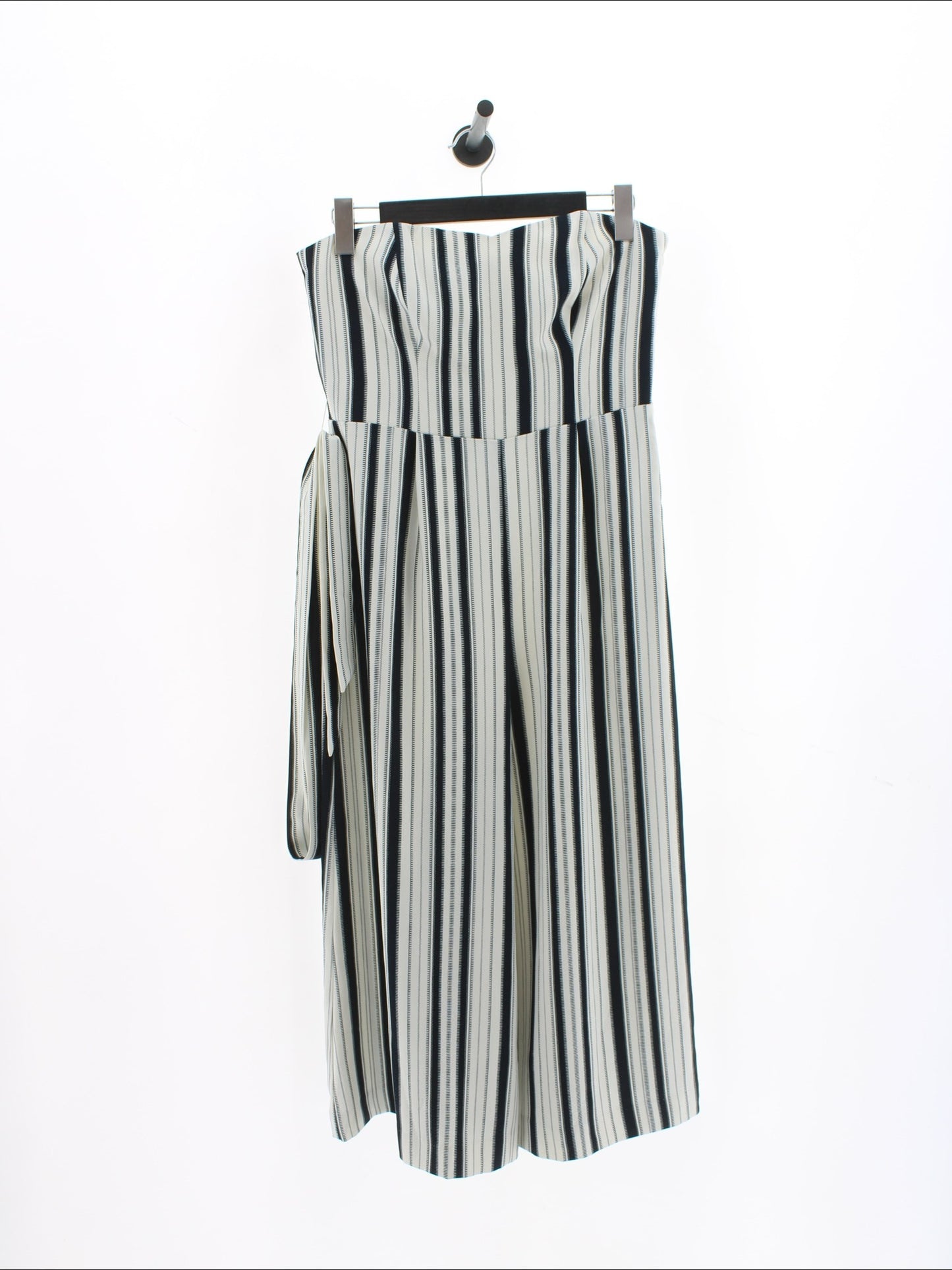 01756b1d1a5eedbe94e55ed17442b765