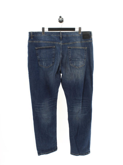 40c4f635311c0b55bea3f39fed933901