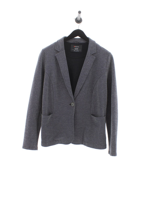 7ee37f8918a63f15ac4bc7527312ef98