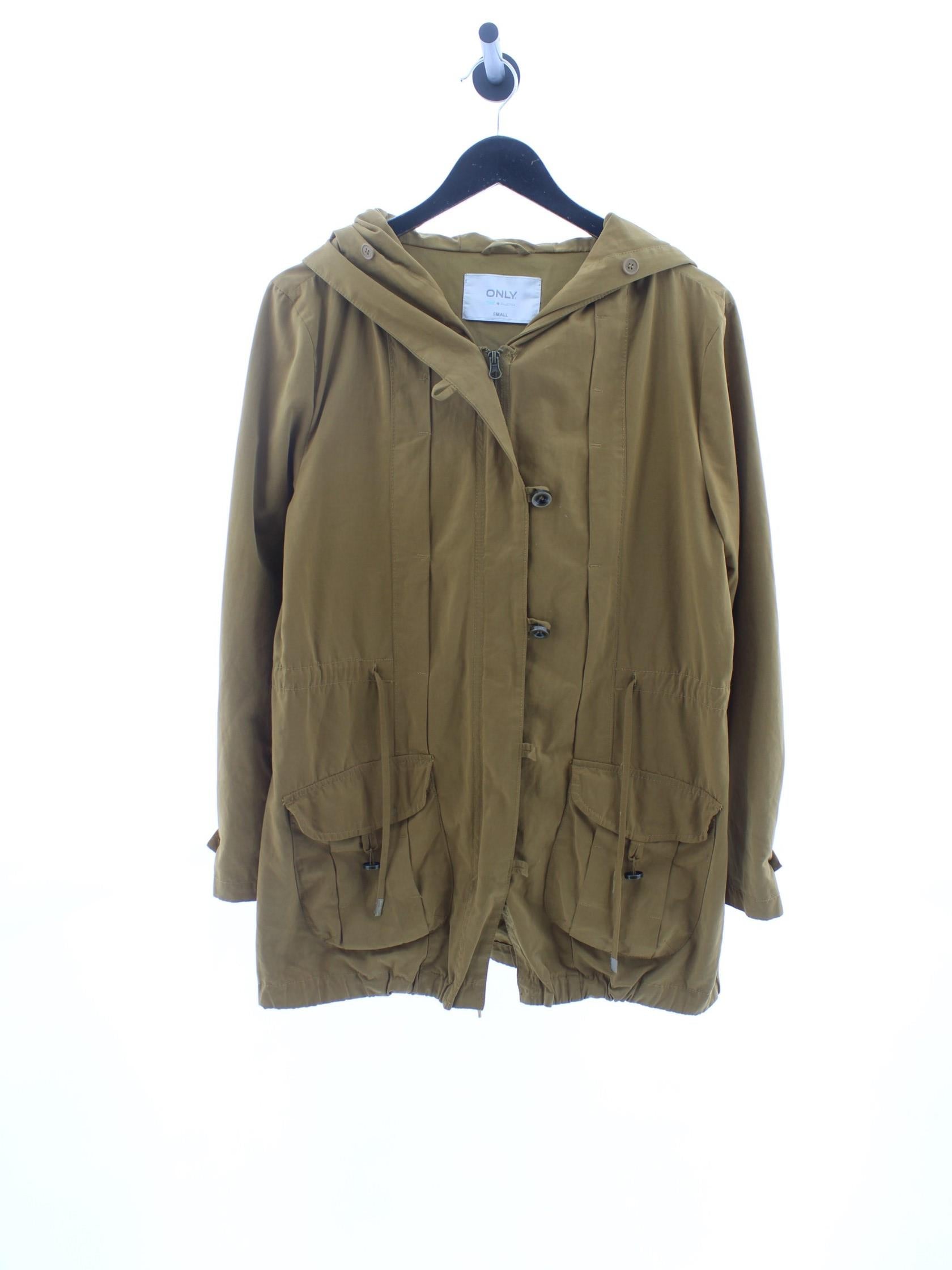 697762828eb947eba2c94e9204ecb246