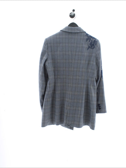 6a915e30361739f9a2f0a5d65a564b3c