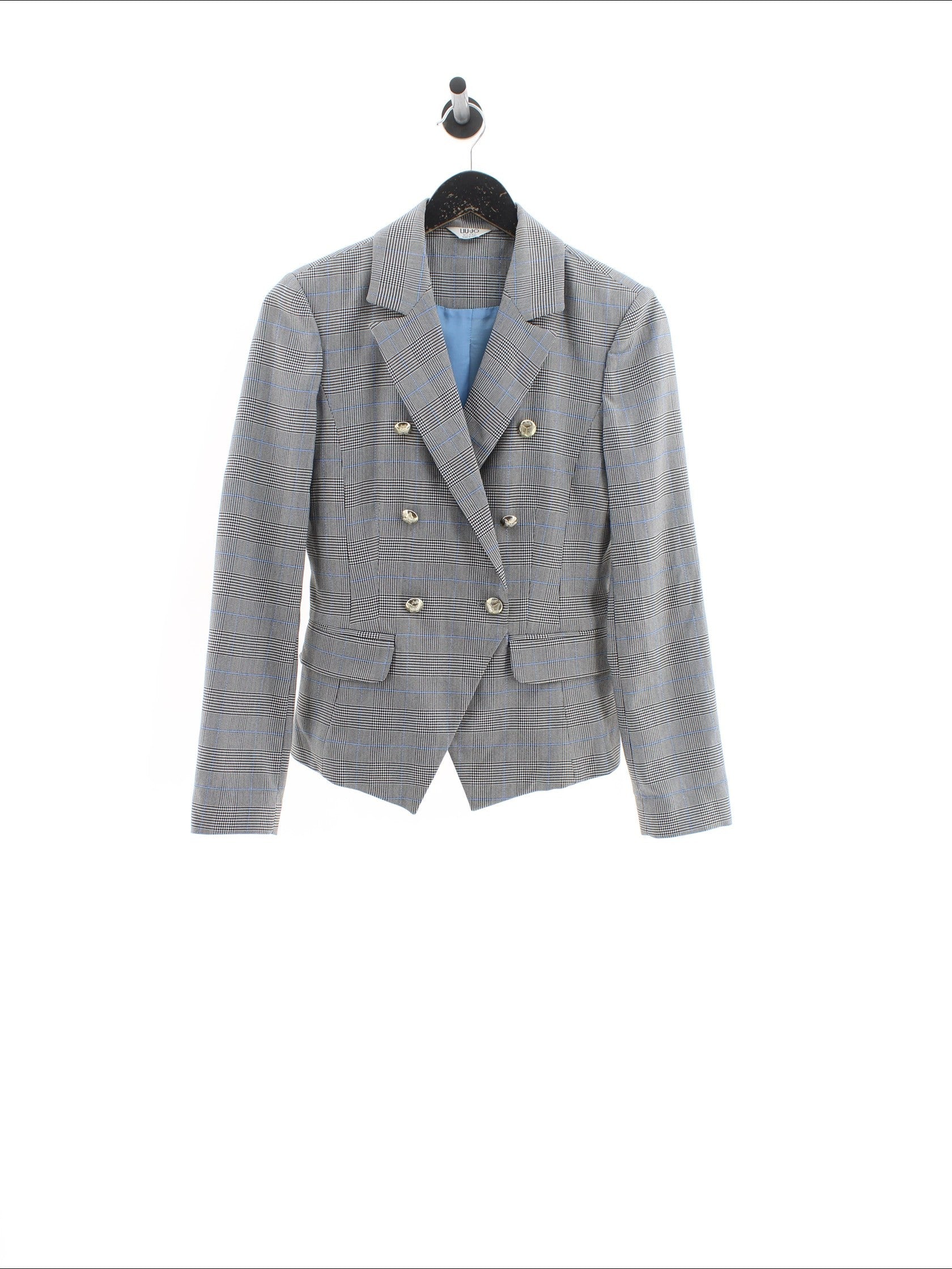 15881512de686141e363916cdfde40e2