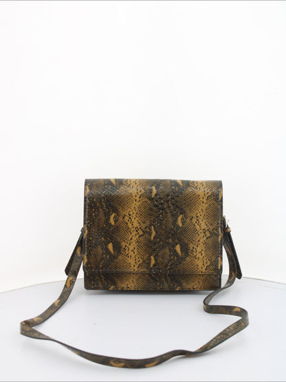 4e3b07ba918fc04037eb9bcbdc24dfb6