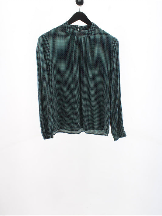 76113e9f51cab501c77beec695c39e9d