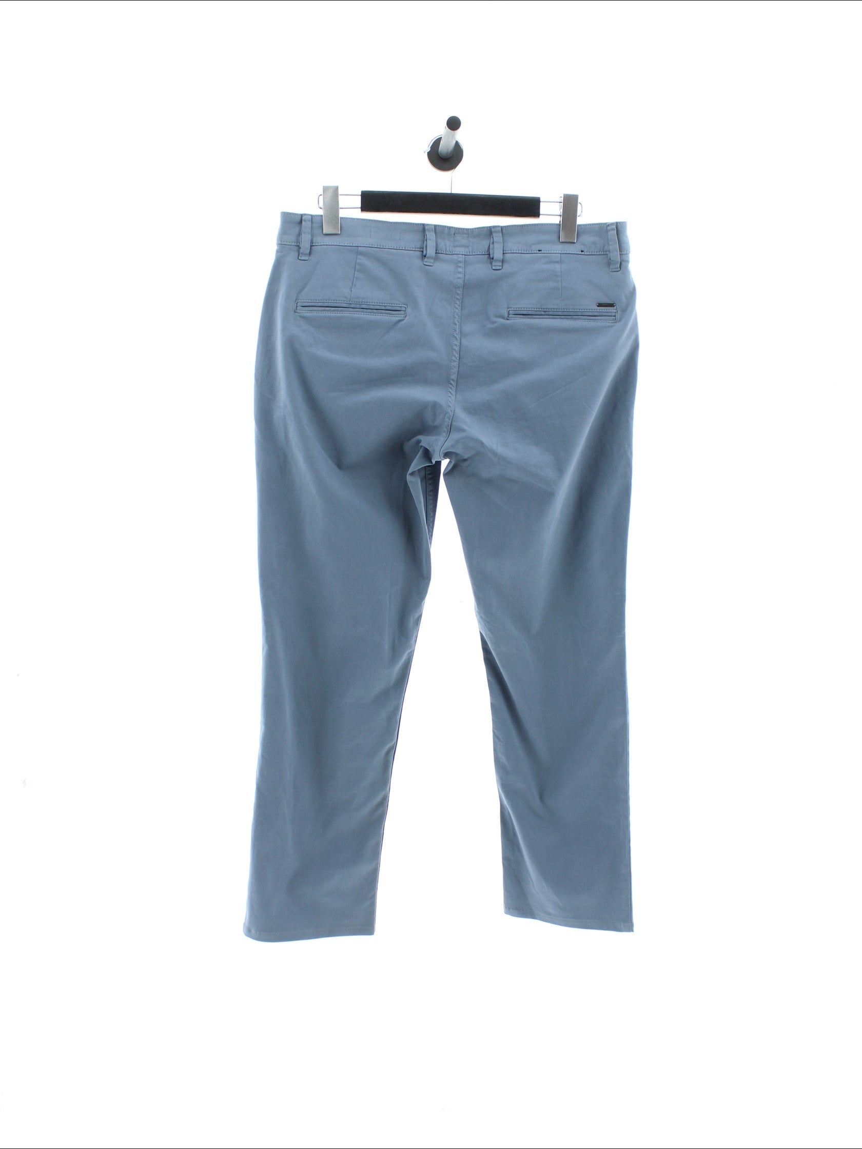 dabba30641c3e224fef36ca5e6834e04