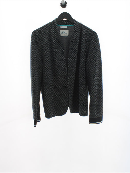 7e46c433c7204a8e5dc8537ab77d19ba