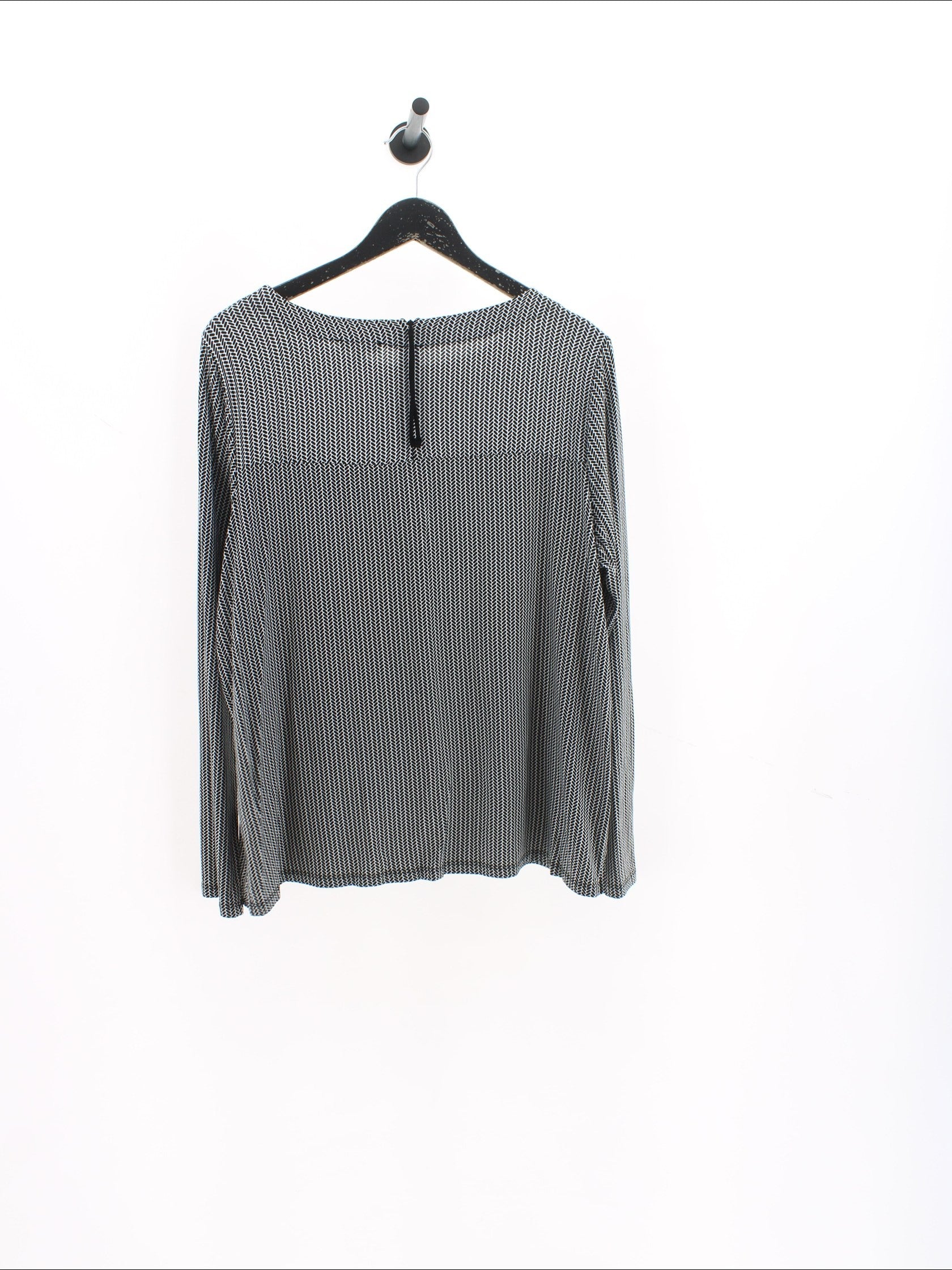 6d5d811dd5c655f50d1d7e4f15f94972