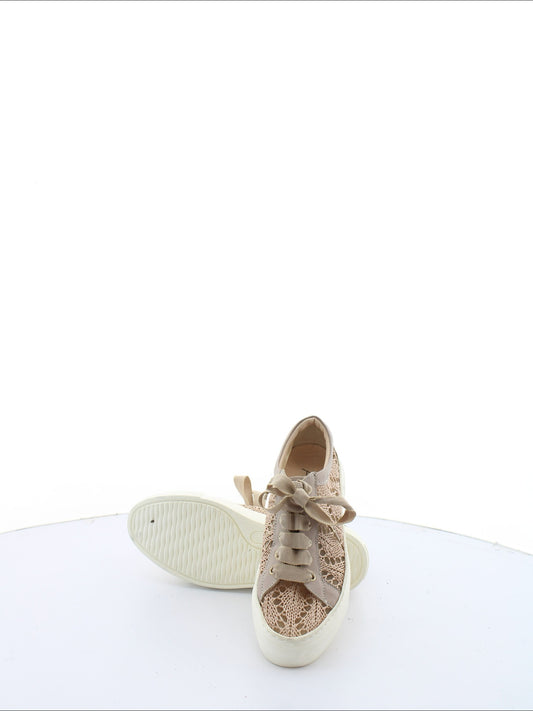 66a8d8efb9e9685216b585119c58a7a5