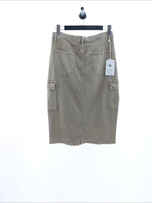 b8e5988ea1c46b1419d6ae657699653a