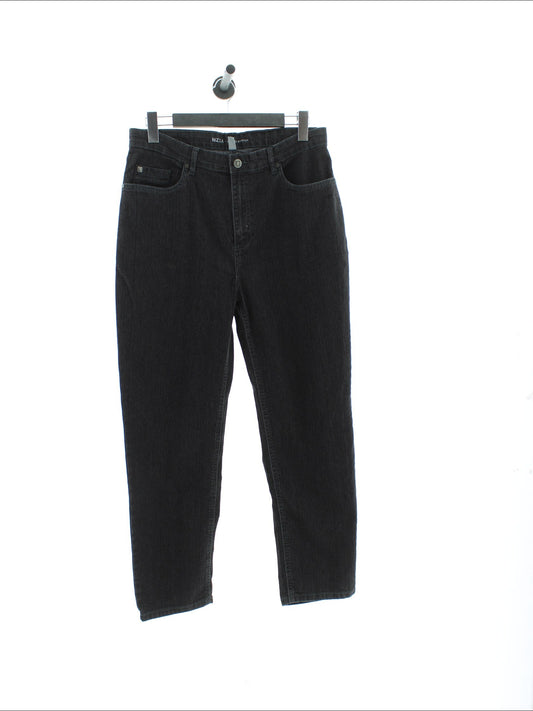 6b582644144a54e7b85bc490099a104d