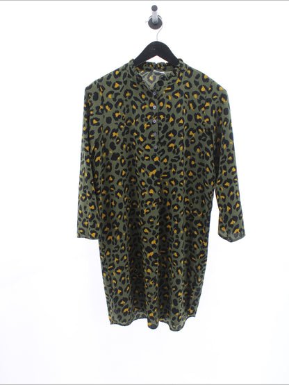 321ac06783256bf74bac606f8995754c