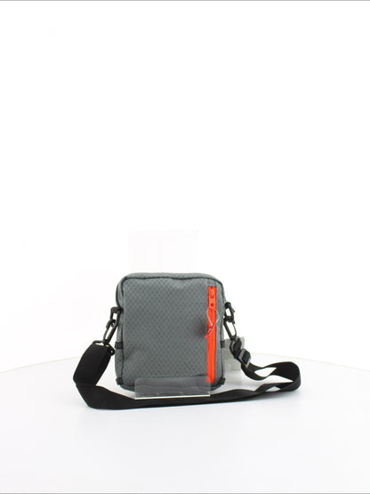 bb638a8baf6131e0addca214073e9f1d