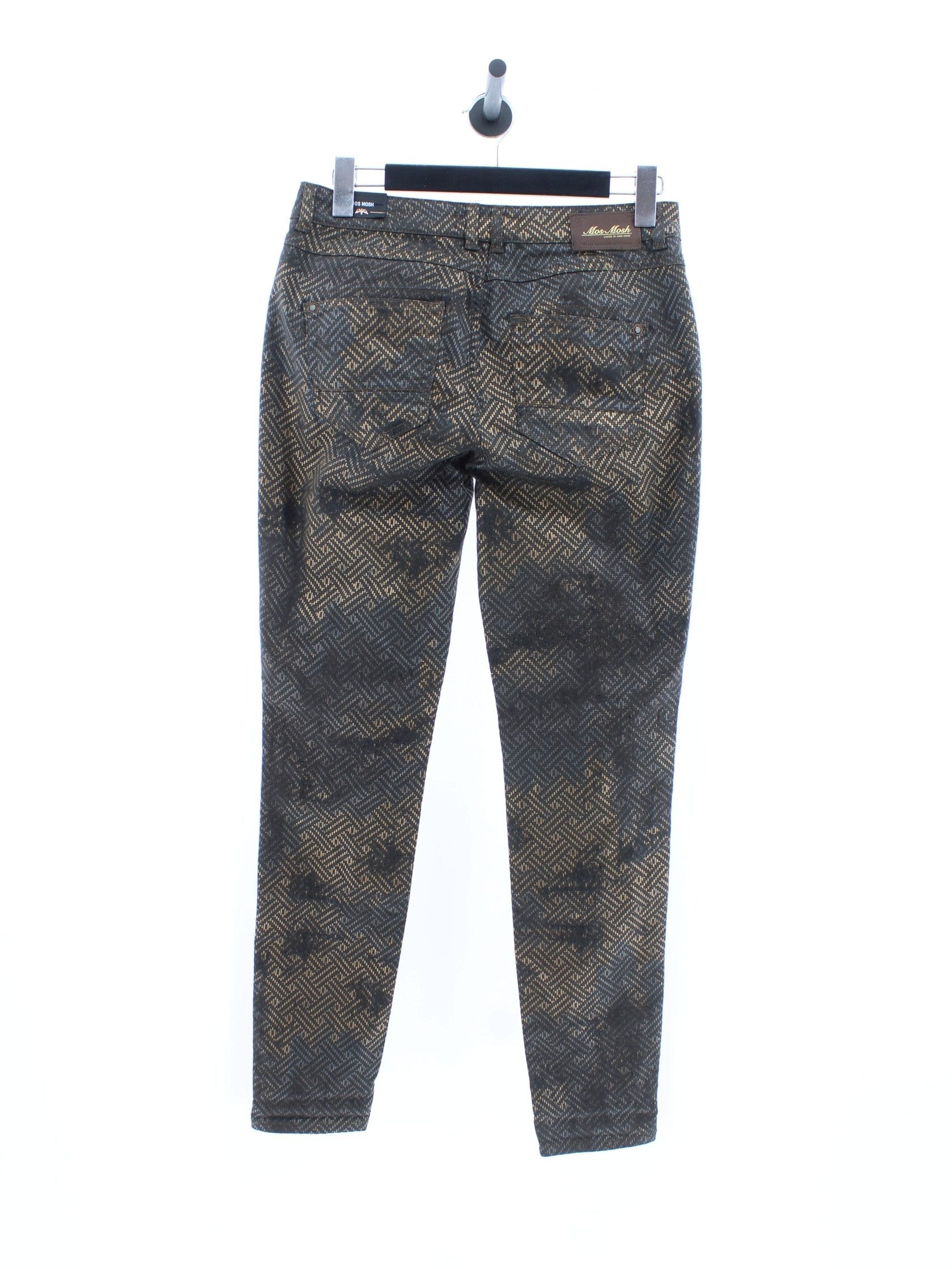 270f57a11b24936e56c511a90ab63a19