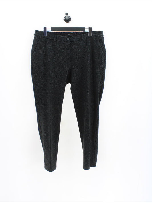 b825068f8dc043ad0d37aa9fa812fdc2