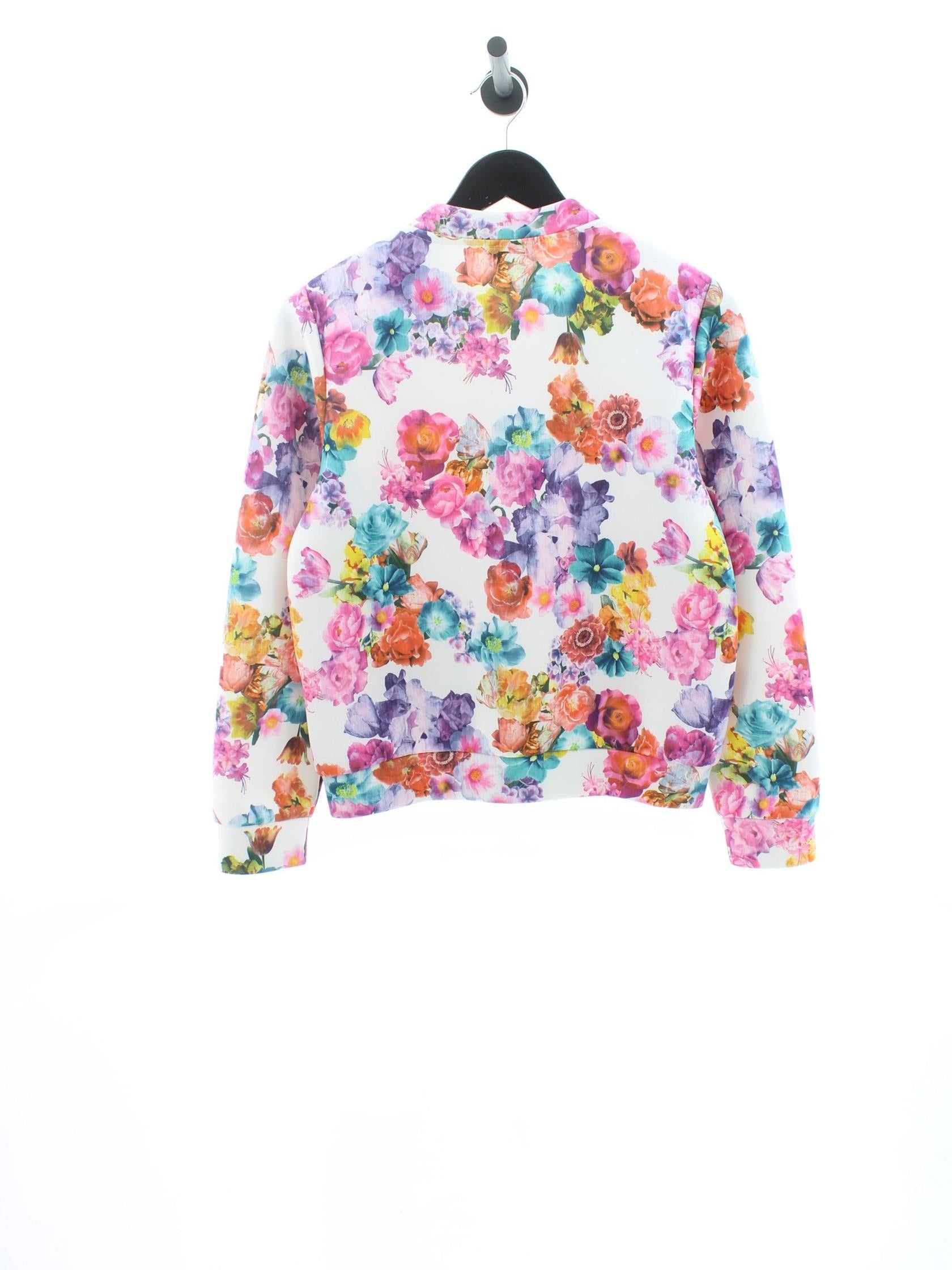 3af8d72f87fc7c93d59a2f71947e3342