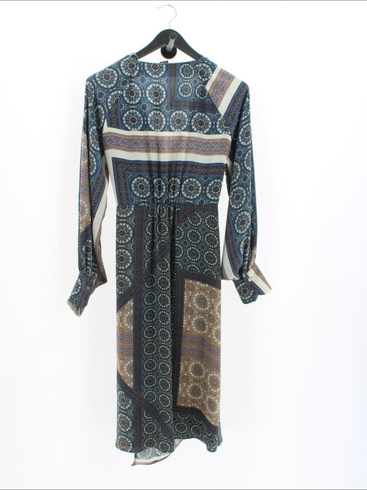 12193152599c2d9c46335258c93fda26