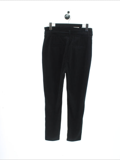 fe2906f4c2fcc8d5d3bc434dcd6ab25d