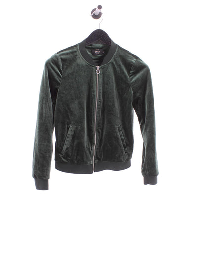 b8953c140c57fa68c9b8a5e0b9e01d60