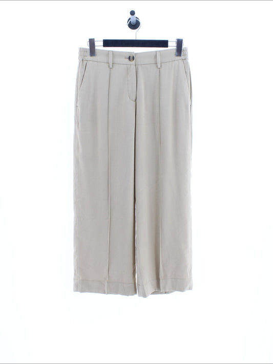 abe92e9f710406b1c66a9f910c1b5bc3