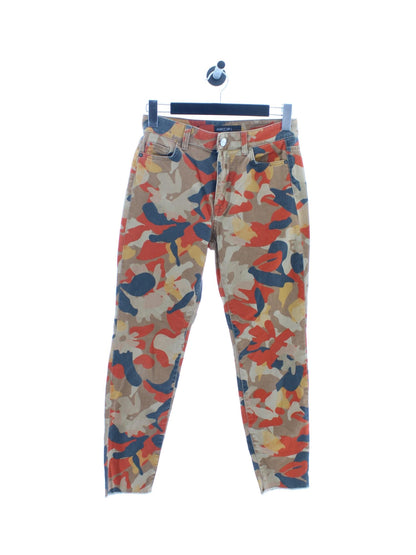 0da6a92d443f623405468287e6a5c087