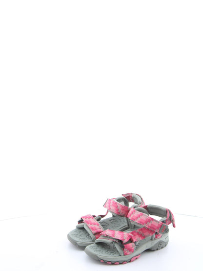 fd9e475436f69a2691635a8d0cd09724