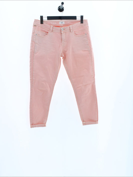 e315ec8dd4f87e6867576c4356143c72