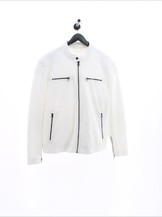 f22b08f4f6932d438792ffbda40c3d60