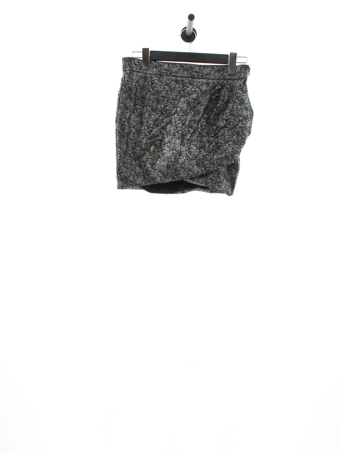 4918352b30708ce5f6856200adaa935a